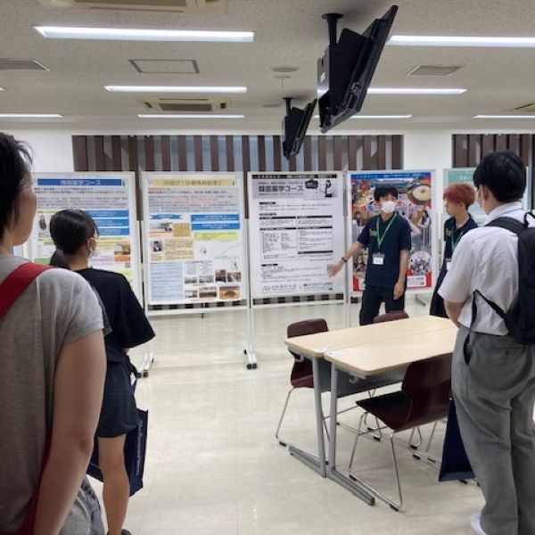 日本薬科大学のオープンキャンパス