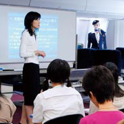 日本外国語専門学校