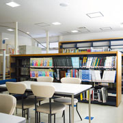 青山建築デザイン・医療事務専門学校の説明会