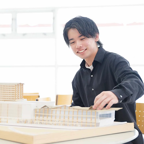 青山建築デザイン・医療事務専門学校2