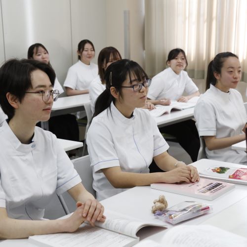 東日本栄養医薬専門学校2