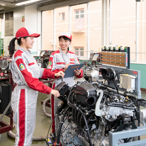 トヨタ東京自動車大学校3