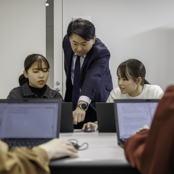 東京医療保健大学