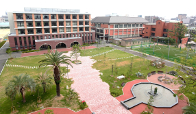 東大阪大学敬愛高等学校1