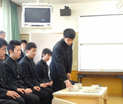 佐賀県 唐津工業高校 建築科・電気科の3年生のみなさん4