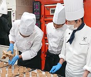 福岡県 福岡農業高校 食品科学科梅研究班のみなさん2