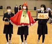 青森県 弘前実業高校 服飾デザイン科3年生のみなさん2