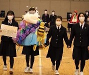 青森県 弘前実業高校 服飾デザイン科3年生のみなさん4