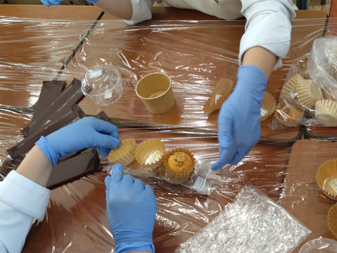 愛知県　愛知商業高校　グローバルビジネス科のみなさん4