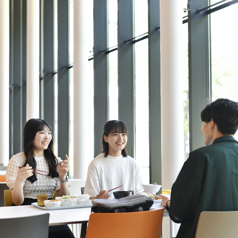日本工業大学の学食