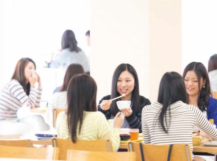 北陸学院大学の学食