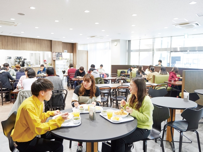 白鴎大学の学食