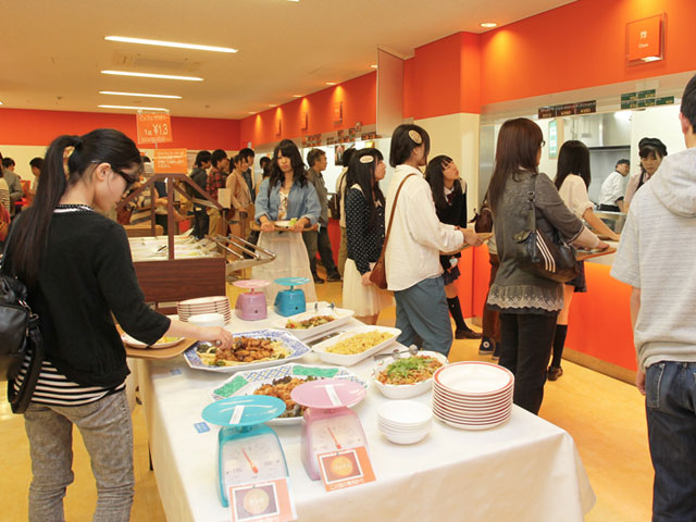 札幌大学の学食