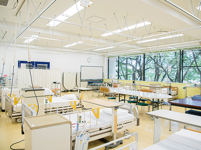 成人看護学の演習に使用する、成人看護学演習室。