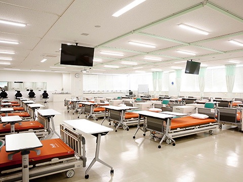 【小城キャンパス】基礎・成人・論園看護学実習室