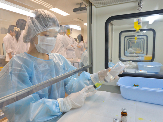 明治薬科大学のオープンキャンパス