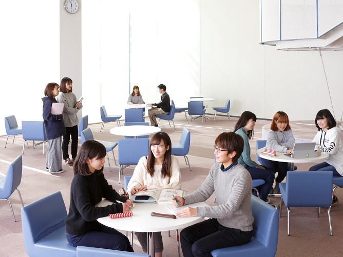 学生ホール