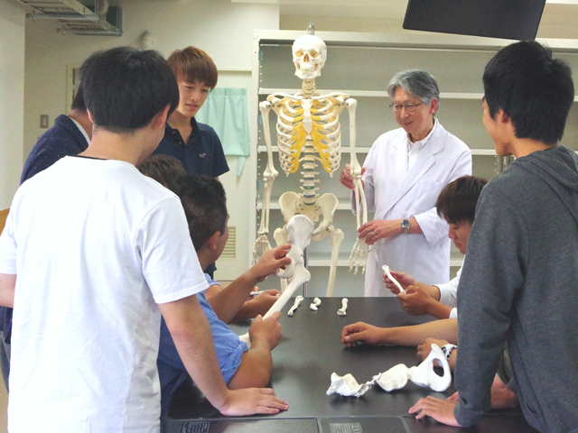 基礎医学実習室（理学療法学科）