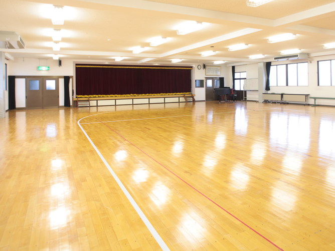クリエイティブホール