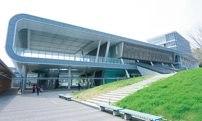 5号館（M Commons 5号館）（埼玉東松山キャンパス）