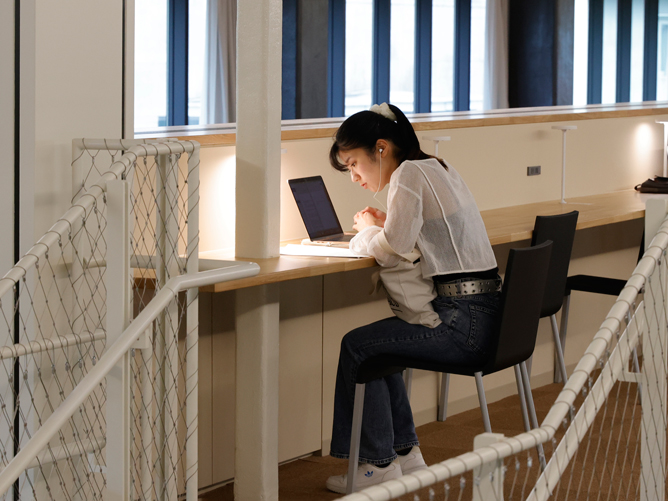 愛知大学の図書館
