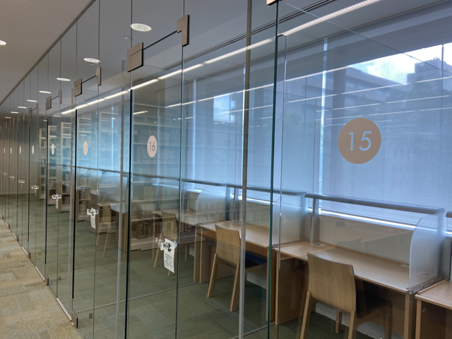 聖徳大学短期大学部の図書館