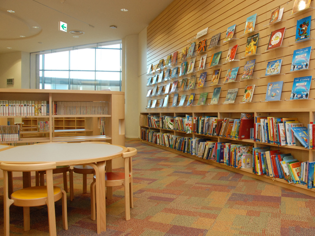 聖徳大学短期大学部の図書館