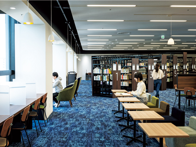専修大学