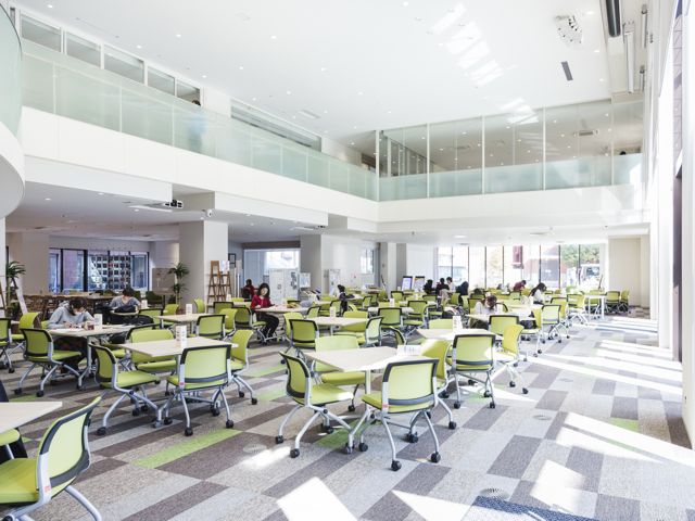 同志社女子大学の図書館