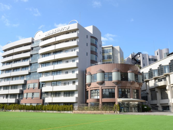 関西女子短期大学の図書館