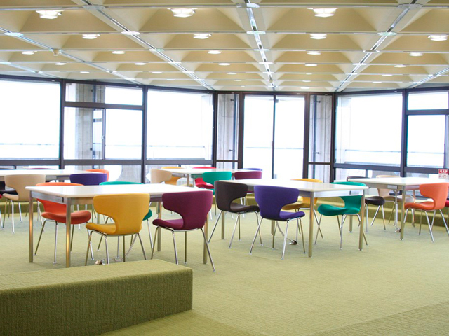 金沢工業大学のパウダールーム
