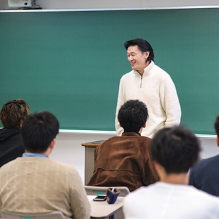 国際コミュニケーション学科