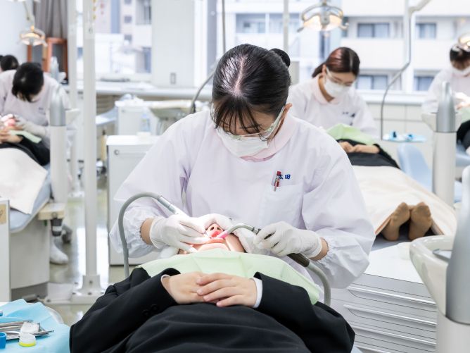 大阪歯科衛生士専門学校（女子のみ）のオープンキャンパス
