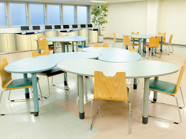 日本電子専門学校のオープンキャンパス