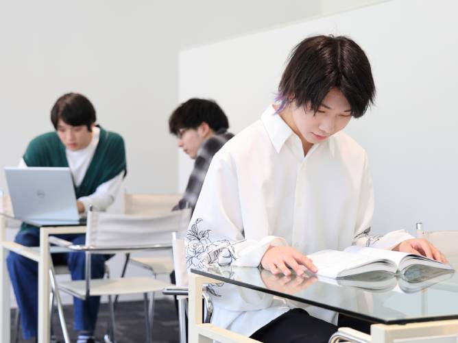 学生ラウンジ