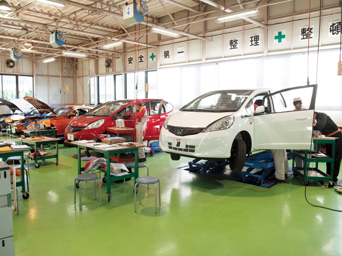専門学校 千葉県自動車大学校のオープンキャンパス