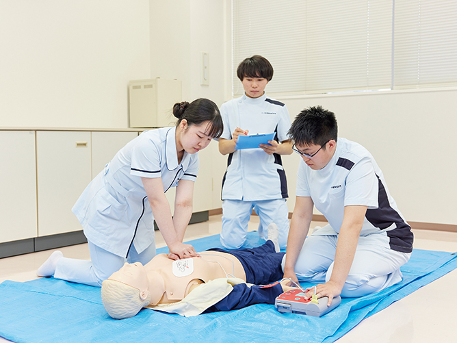 救急医療などより高い現場感覚を習得できる実習室。