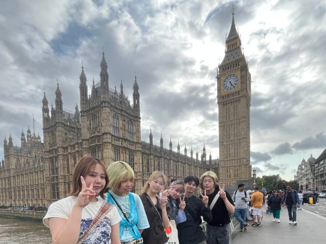関西美容専門学校