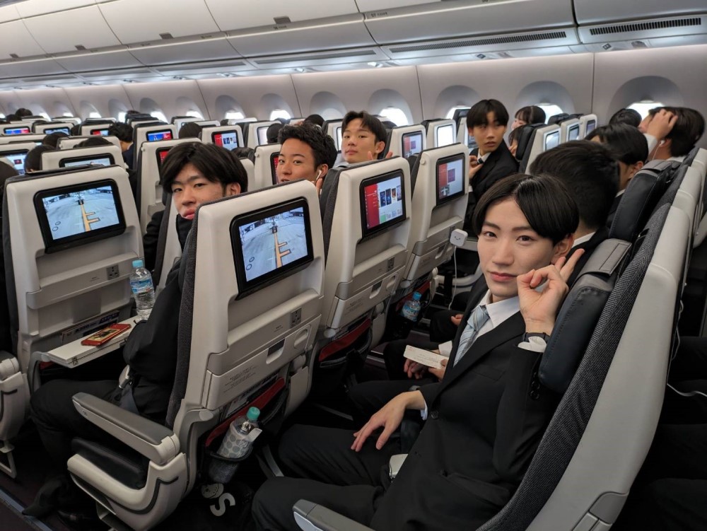 【研修旅行（エアライン科）】羽田空港・成田空港の施設見学を行いました。（2024年度実績）