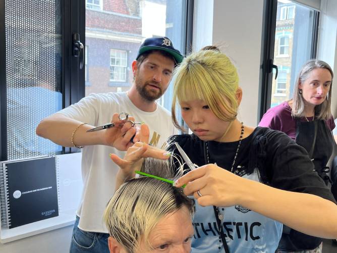 関西美容専門学校のcampusgallery