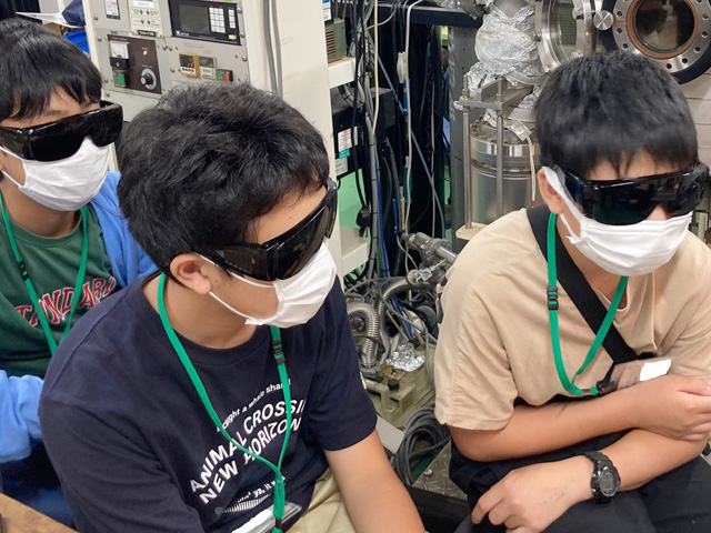 ひらめき☆ときめきサイエンス
～ようこそ大学の研究室へ～ＫＡＫＥＮＨＩ
作って、測って、考える「超伝導の不思議」3