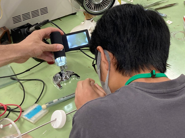 ひらめき☆ときめきサイエンス
～ようこそ大学の研究室へ～ＫＡＫＥＮＨＩ
作って、測って、考える「超伝導の不思議」4