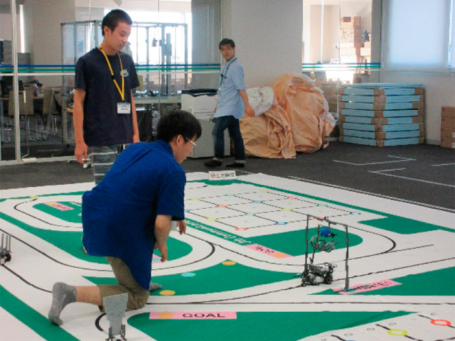 夏休み自由研究教室～ロボットで科学を学ぼう・中高生編～1