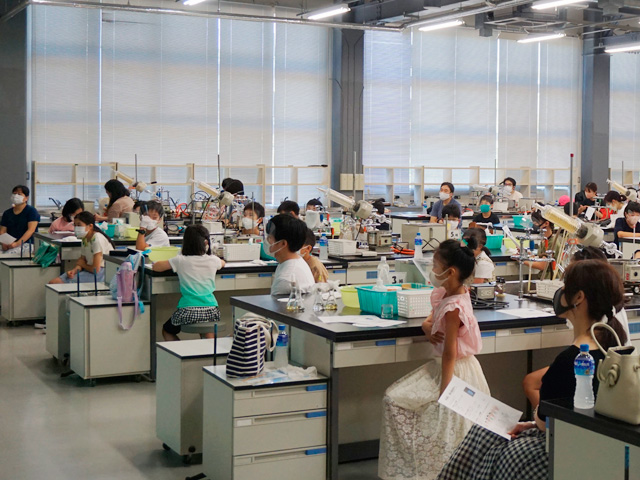 夏休み自由研究大作戦！あら不思議？わくわく科学体験デー
子ども科学体験デーin北陸大学20222