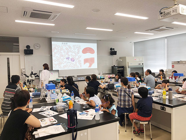 夏休み自由研究大作戦！あら不思議？わくわく科学体験デー
子ども科学体験デーin北陸大学20224