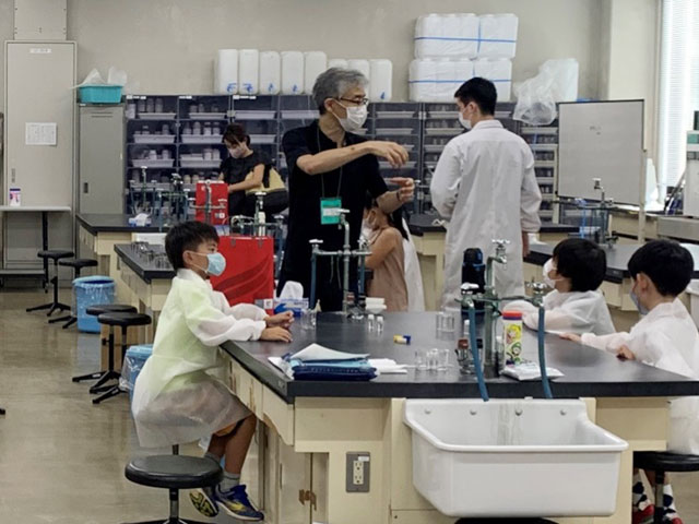 夏休み子ども理科実験・工作教室1